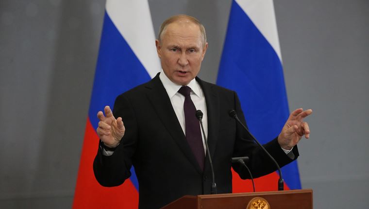 Οι Σοβιετικοί πυροβολούσαν τους στρατιώτες που υποχωρούσαν. Οι Ρώσοι;