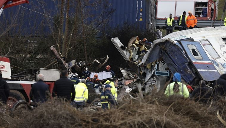 Πώς έγινε η μετωπική σύγκρουση τρένων στα Τέμπη