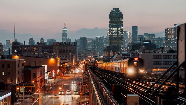 Γιατί στη Νέα Υόρκη κυκλοφορούν ακόμα βαγόνια μετρό του 1930