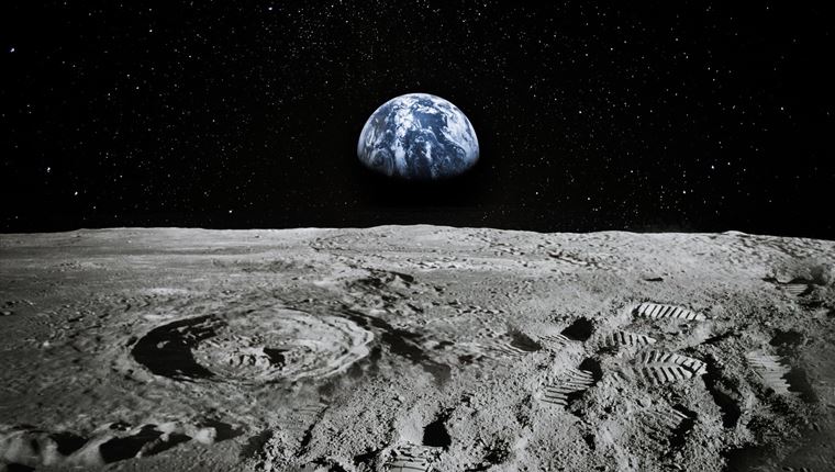 Η πρώτη γυναίκα θα πατήσει στο φεγγάρι το 2024