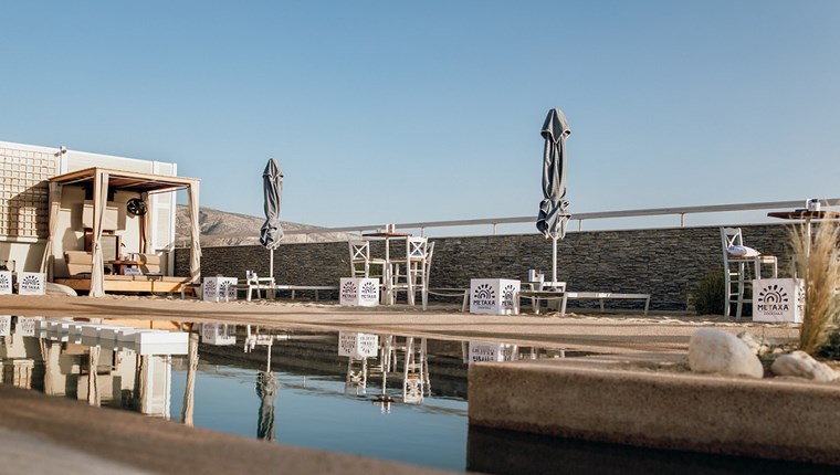 Ένα διαφορετικό beach bar στην καρδιά της Αθήνας