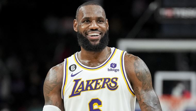 Οι Lakers κατέκτησαν το πρώτο κύπελλο ΝΒΑ