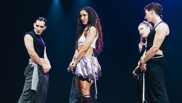 Αυτό είναι μακράν το καλύτερο τρολ βίντεο για το 'Ζάρι' της Μαρίνας Σάττι