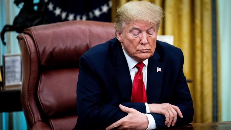 Για τον Donald Trump η αποστολή "κορονοϊός" εξετελέσθη