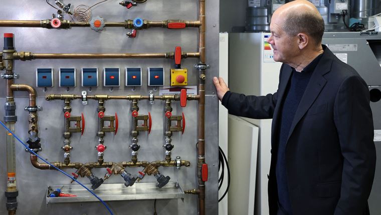 Πώς ο Scholz απέδειξε ότι η Ευρώπη χρειάζεται όσο ποτέ την Αμερική