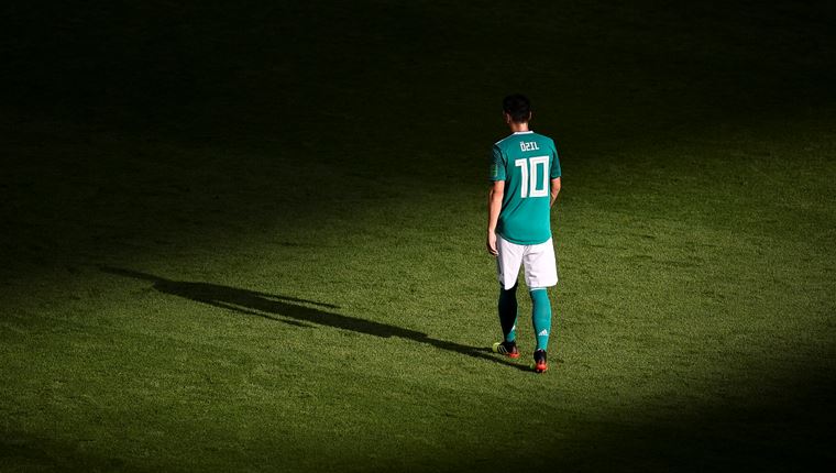 Ο Παράδεισος και η Κόλαση του Mesut Ozil