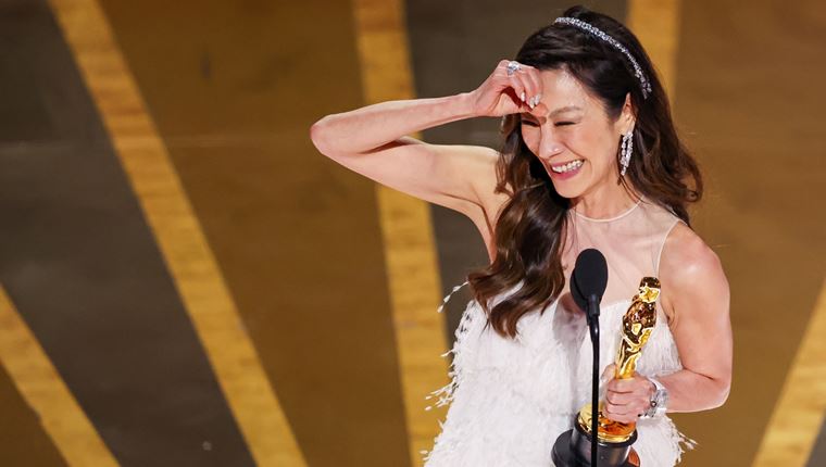 Michelle Yeoh, η μεγάλη νικήτρια των φετινών Oscars