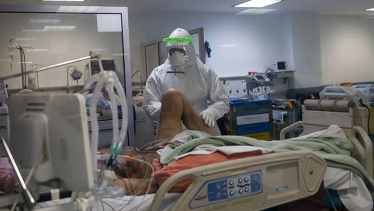 Στην εντατική του Σωτηρία, οι φωτογραφίες του Reuters