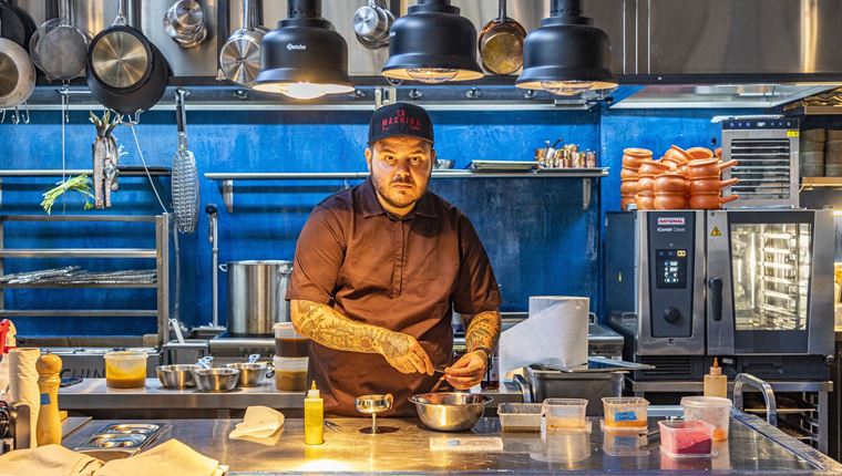 Όλοι μιλούν για το Ex Machina του Άνταμ Κοντοβά