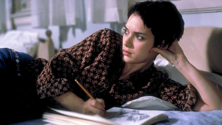 Πώς ο θάνατος του John Lennon ενέπνευσε τη Winona Ryder