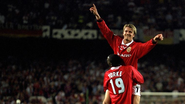 Η μακρυμάνικη φανέλα επέστρεψε στο ποδόσφαιρο και αυτό είναι καλό