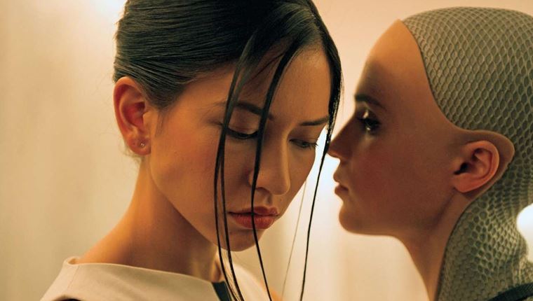 Η ταινιά Ex Machina ήταν προφητική για την τεχνητή νοημοσύνη 10 χρόνια πριν
