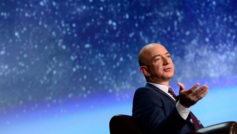 O Jeff Bezos ετοιμάζεται για το διάστημα
