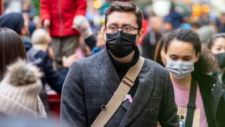 Κορονοϊός: Αυξήθηκαν στα 24.308 τα νέα κρούσματα