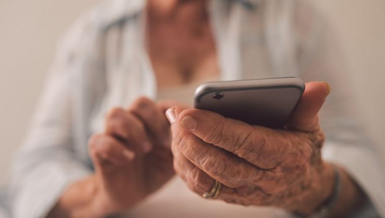 Επιτήδειοι εξαπάτησαν δύο ηλικιωμένες από την Κρήτη - Τους πήραν 65.000 ευρώ