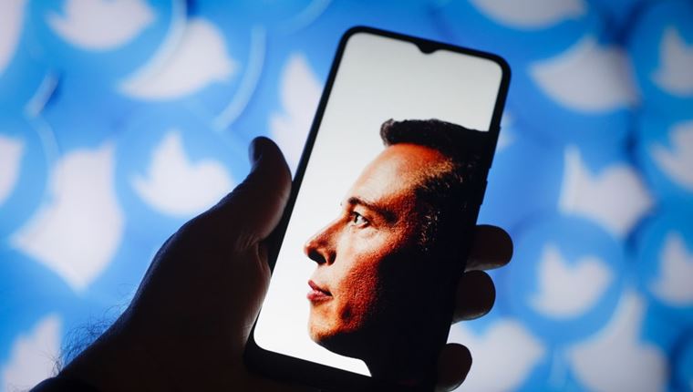 Οι λογαριασμοί στο Twitter που &#39;ανέστησε&#39; ο Elon Musk