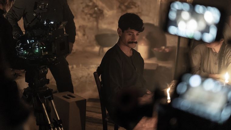 Έχουμε τα πρώτα trailers της σειράς 17 Κλωστές