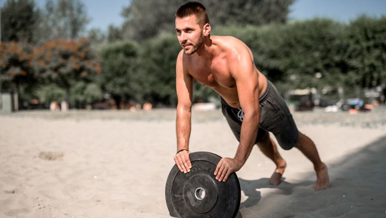 5 ασκήσεις για την παραλία