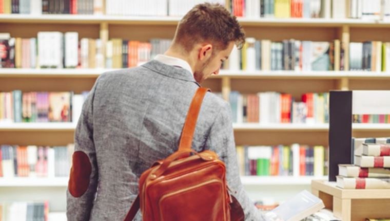 10 βιβλία για τον 10ο μήνα του χρόνου