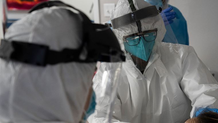 Πόσες κλίνες στις ΜΕΘ είναι τελικά διαθέσιμες στην Αττική