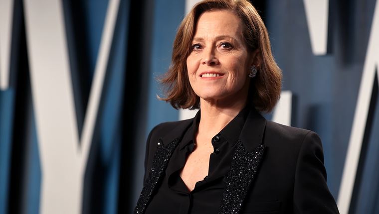 Δεν αποκλείεται να δούμε τη Sigourney Weaver στο The Mandalorian &amp; Grogu