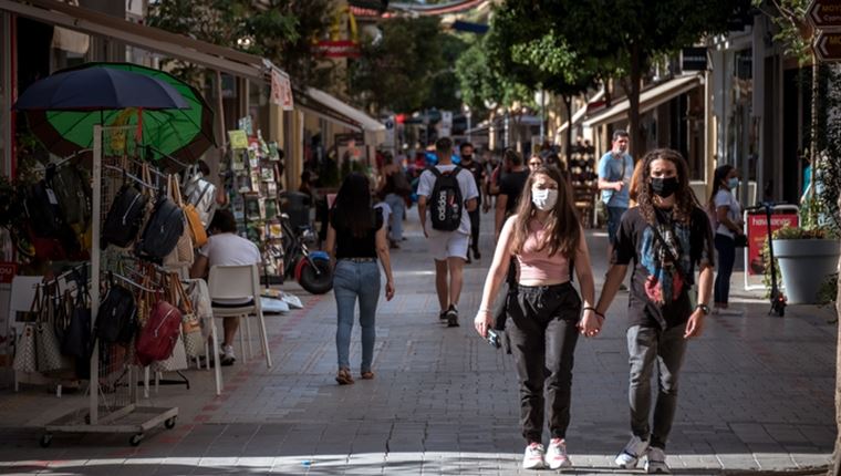 Κορονοϊός: Ανεβαίνουν συνεχώς τα νέα κρούσματα