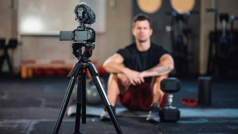 Influencers με δηλωμένο το ρετούς στα social media