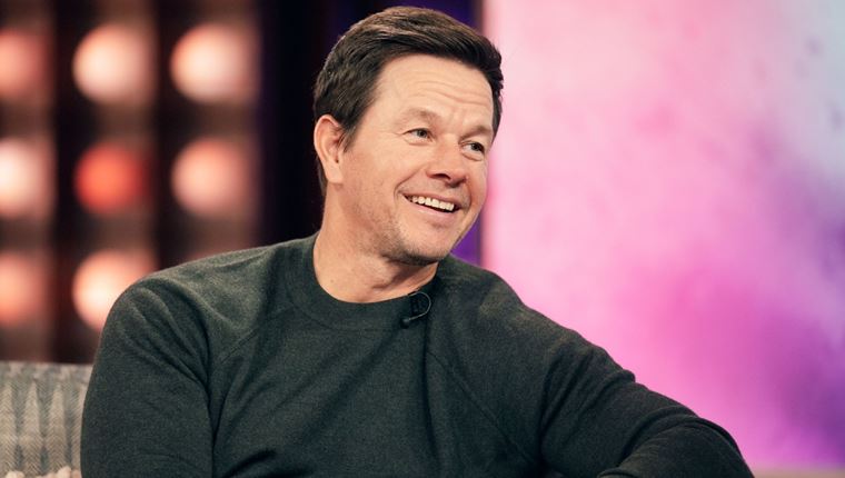 Ο Mark Wahlberg και ο Paul Walter Hauser στην κωμωδία Balls Up του Peter Farrelly