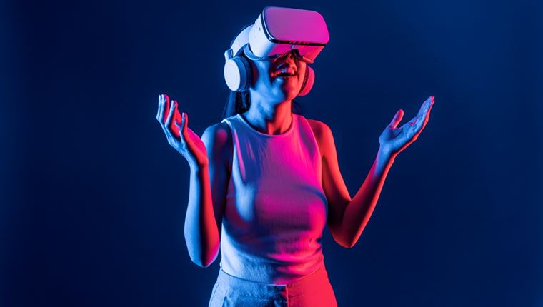 H Meta τα βρήκε σκούρα με το Apple Vision Pro και 'σκότωσε' τον ανταγωνιστή του