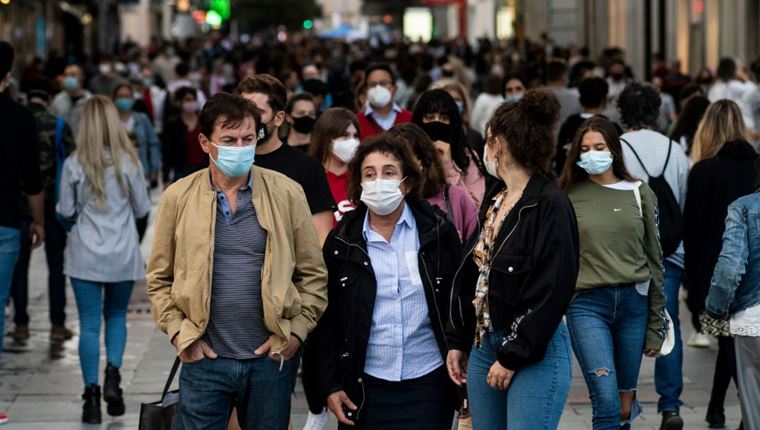 Κορονοϊός: Στα ύψη με 43.386 νέα κρούσματα