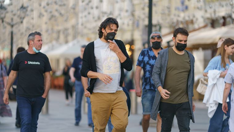 Κορονοϊός: 2.696 νέα κρούσματα