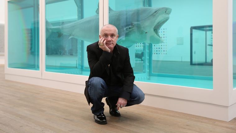 Όταν ο Damien Hirst έκαψε 4.851 έργα του