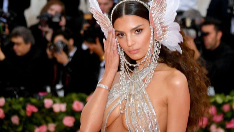 Emily Ratajkowski, η προκλητική ντίβα