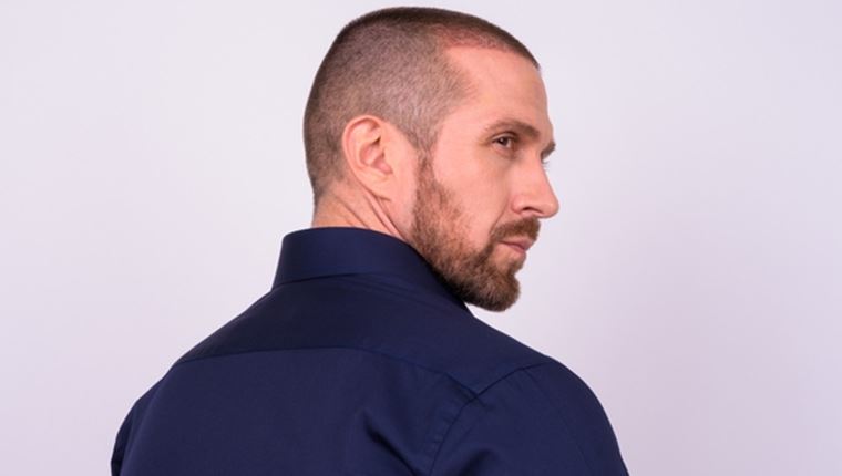 To ξυρισμένο κεφάλι και πάλι στη μόδα