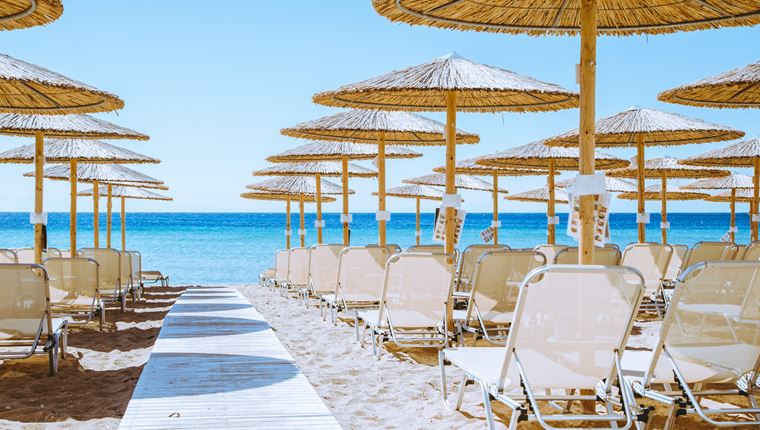 Ειδικός εξηγεί πώς θα βγούμε χωρίς κίνδυνο στην παραλία