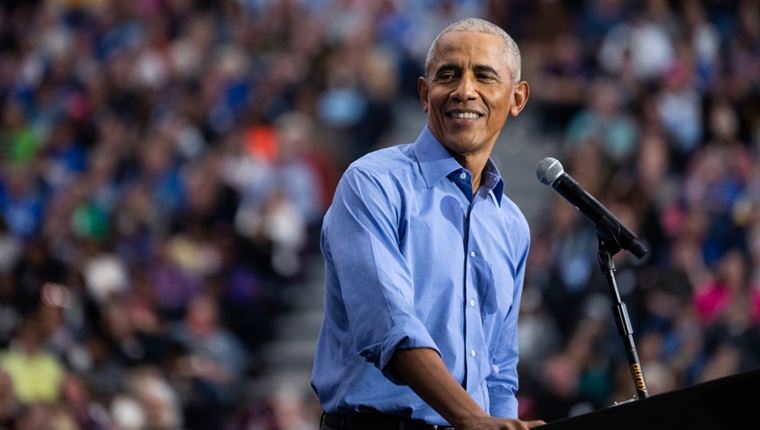 Ο Obama ραπάρει το Lose Yourself μπροστά στον Eminem (video)