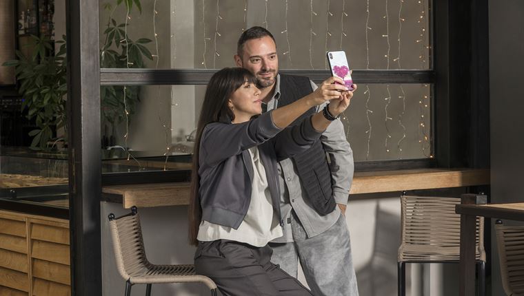 Μπαίνοντας στα ρούχα ενός πολυάσχολου editor