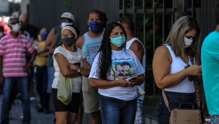 Κορονοϊός: Τι προβλέπουν οι επιστήμονες και γιατί ανησυχούν