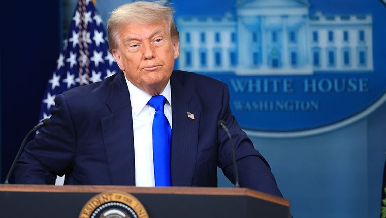 O Donald Trump τώρα αλλάζει και την Coca-Cola-Πώς θέλει να τροποποιήσει τη συνταγή της