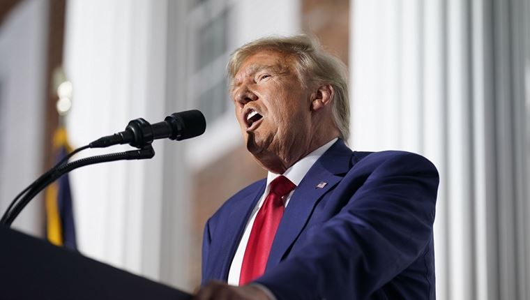 Μία 'ιστορική' ποινική δίωξη για τον Donald Trump