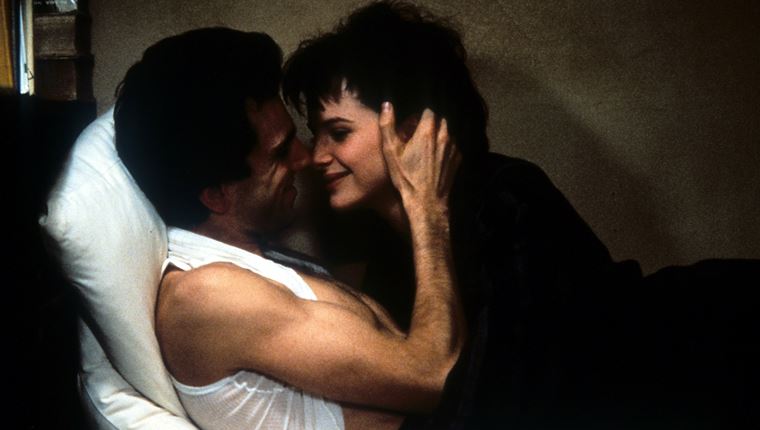 Το ερωτικό τρίγωνο που τσάκισε την καρδιά της Juliette Binoche