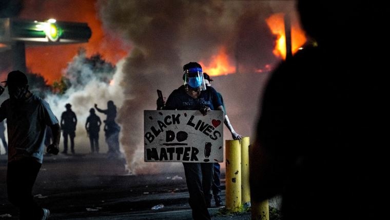 Η δολοφονία του Rayshard Brooks αναζωπυρώνει την οργή