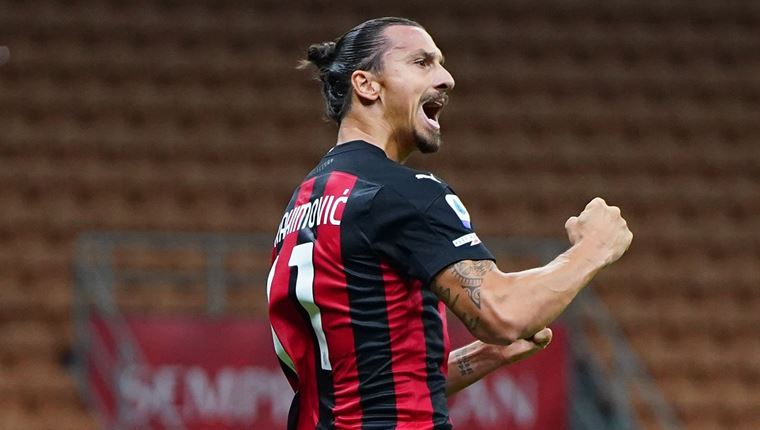 Ο Zlatan Ibrahimovic χρόνια δεν κοιτά