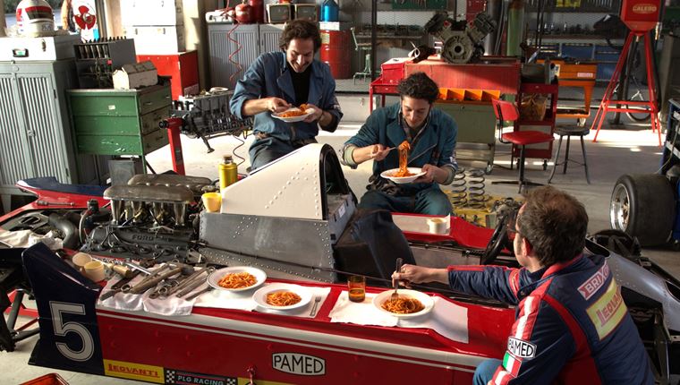 Από ένα τραπέζι στα paddocks της Formula 1, η Barilla μας θυμίζει τη γεύση του 'μαζί'