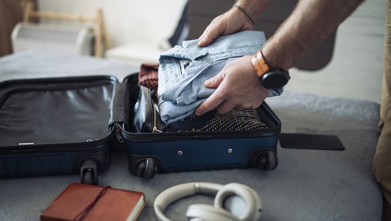 Πώς να μην τσαλακώνονται τα ρούχα σου στη βαλίτσα