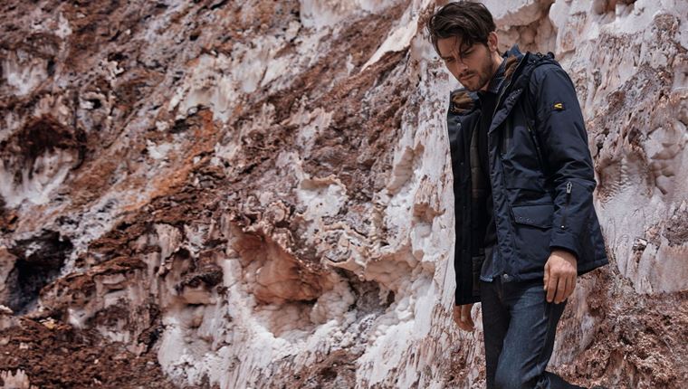 Το casual jacket που συνδυάζει στυλ και πρακτικότητα