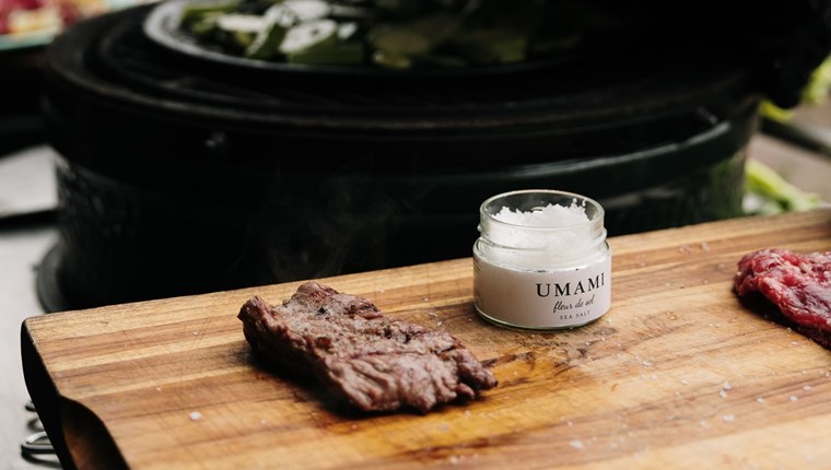 Δοκιμάζοντας κορυφαίο κρέας στην Olive Wagyu Farm