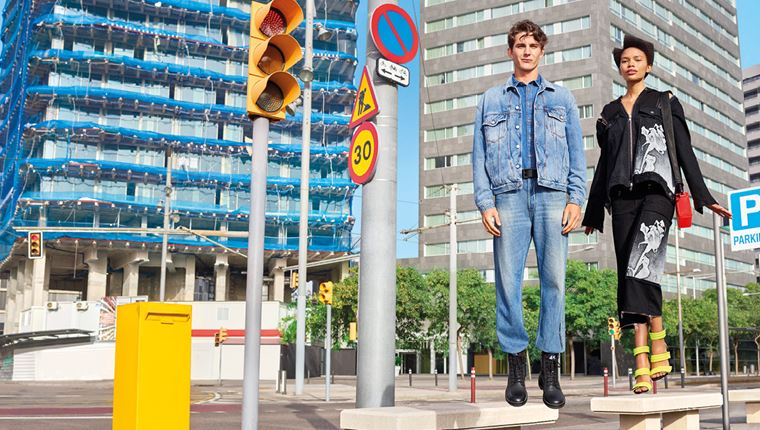 Η Diesel αποθεώνει το denim