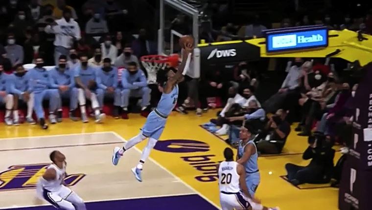 Ο Ja Morant μόλις μας έδωσε τη φάση της σεζόν στο ΝΒΑ