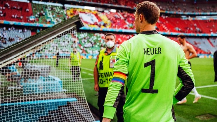 Ο Manuel Neuer και το πρόβλημα με την UEFA